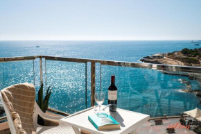 Scenic Seafront Duplex Apartment in Sliema